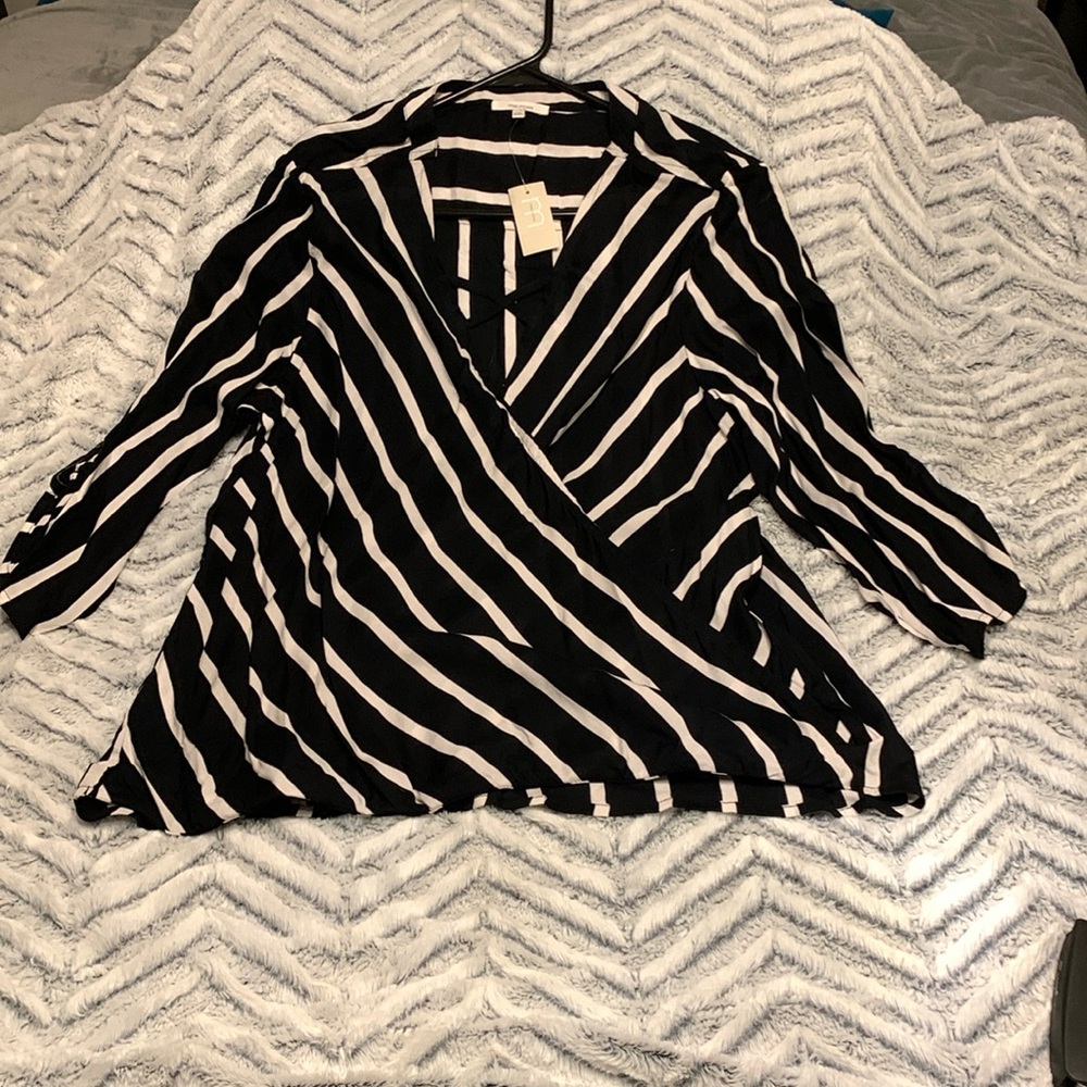 Maurice’s blouse size xxl